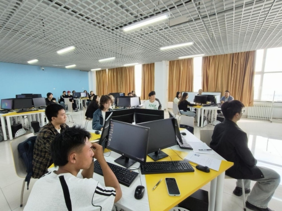 智能科学学院举办人工智能通用技术微专业开班仪式，聚焦打造“AI+计算机”交叉型人才核心力量